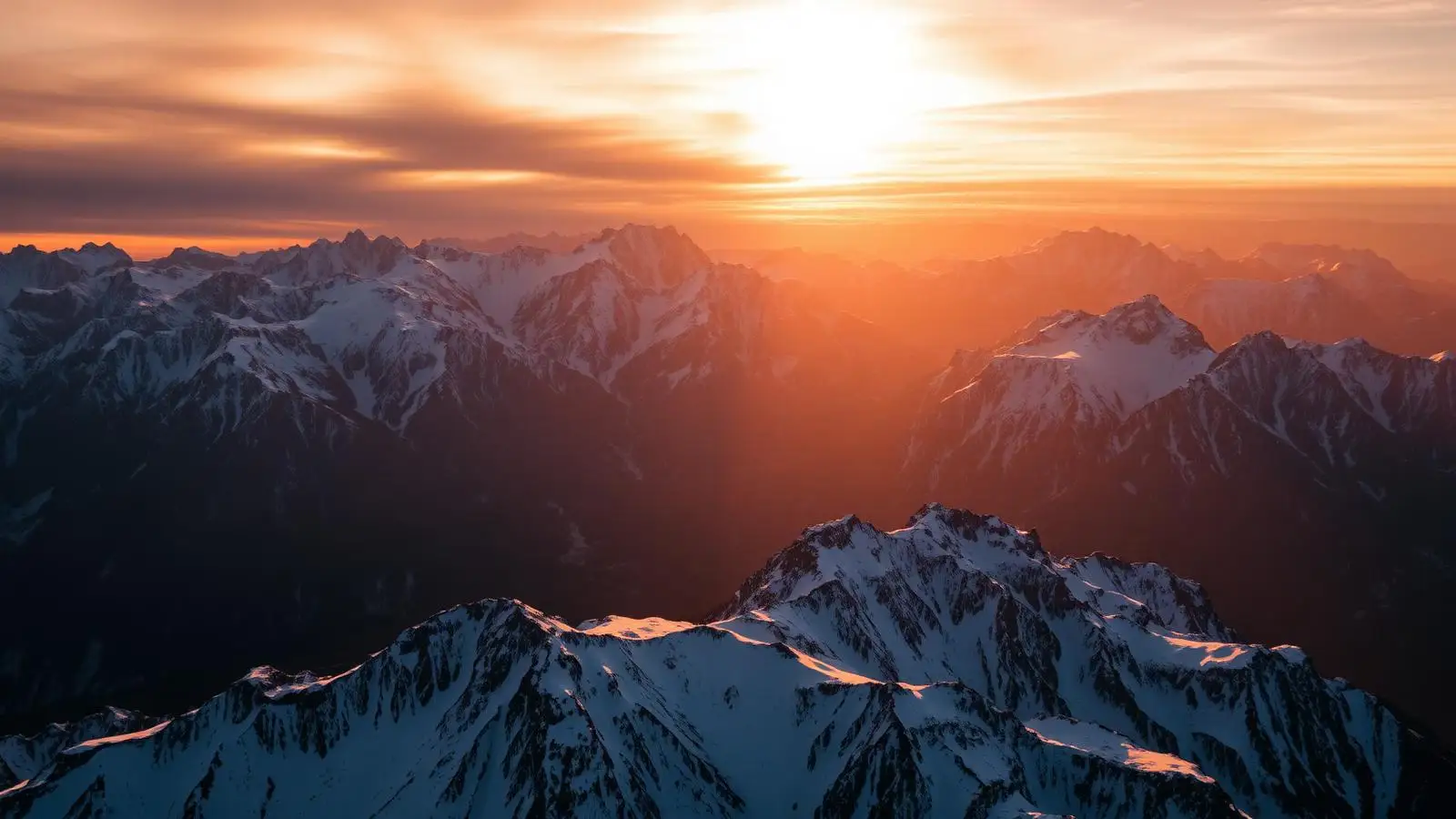 Cordillera de los Andes al amanecer